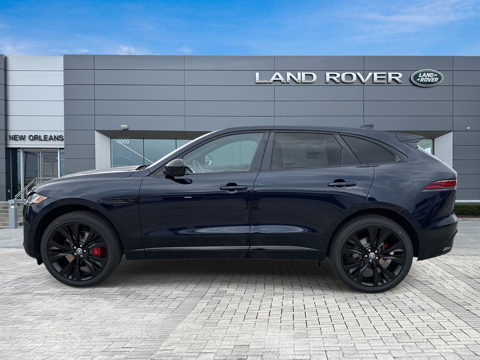 2026 Jaguar F-PACE P400 R-Dynamic S photo 2