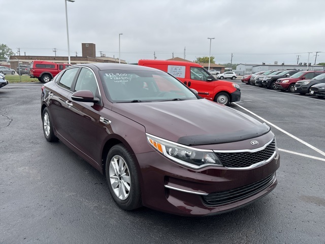 2018 Kia Optima LX photo 2