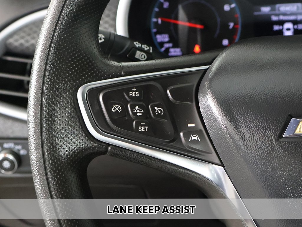 2023 Chevrolet Malibu 1LT photo 2