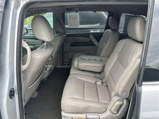 2013 Honda Odyssey Touring Elite photo 20