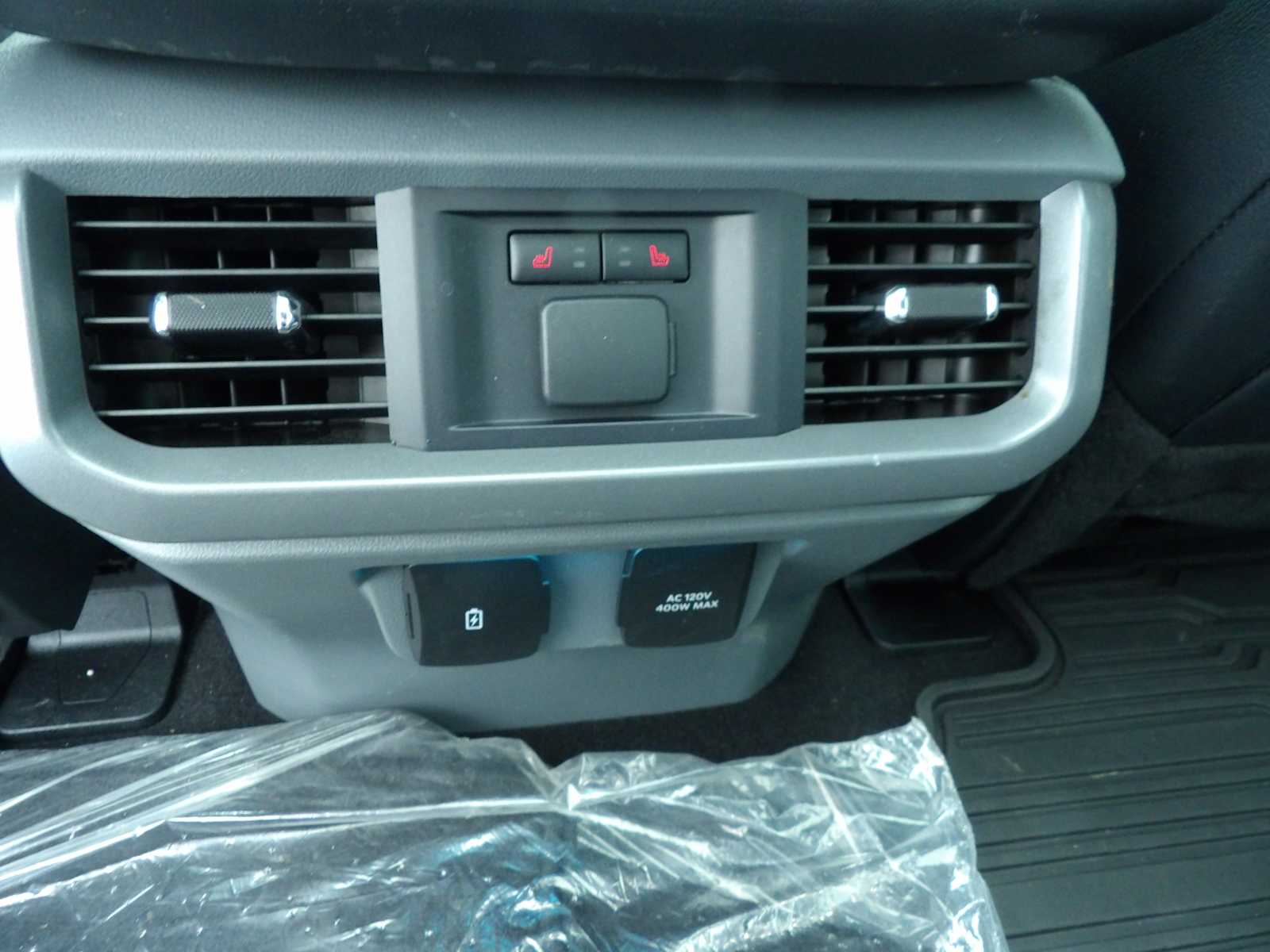 2024 Ford F-150 Lariat photo 16