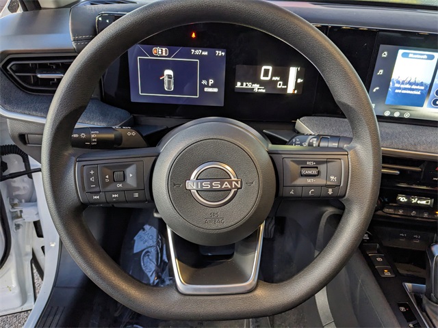 2026 Nissan Kicks SV photo 18