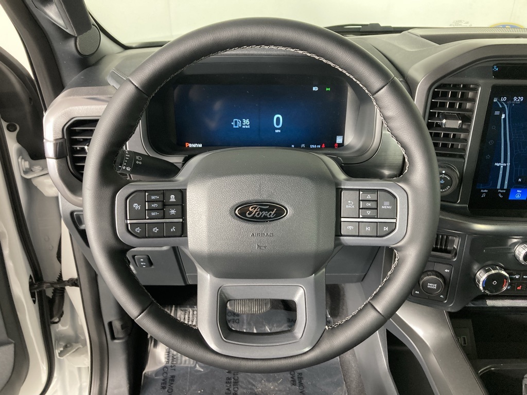 2025 Ford F-150 Lariat photo 5