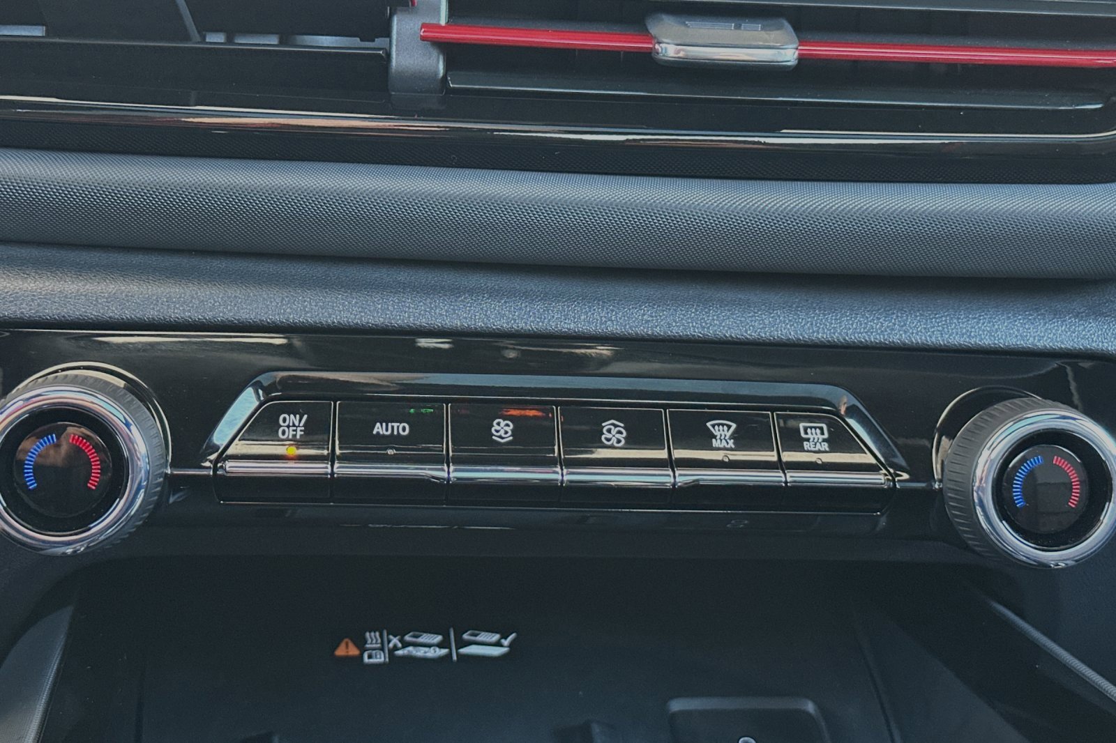 2024 Chevrolet Silverado EV RST photo 16