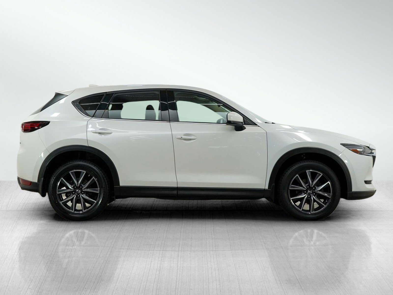 2018 Mazda CX-5 Grand Touring photo 4