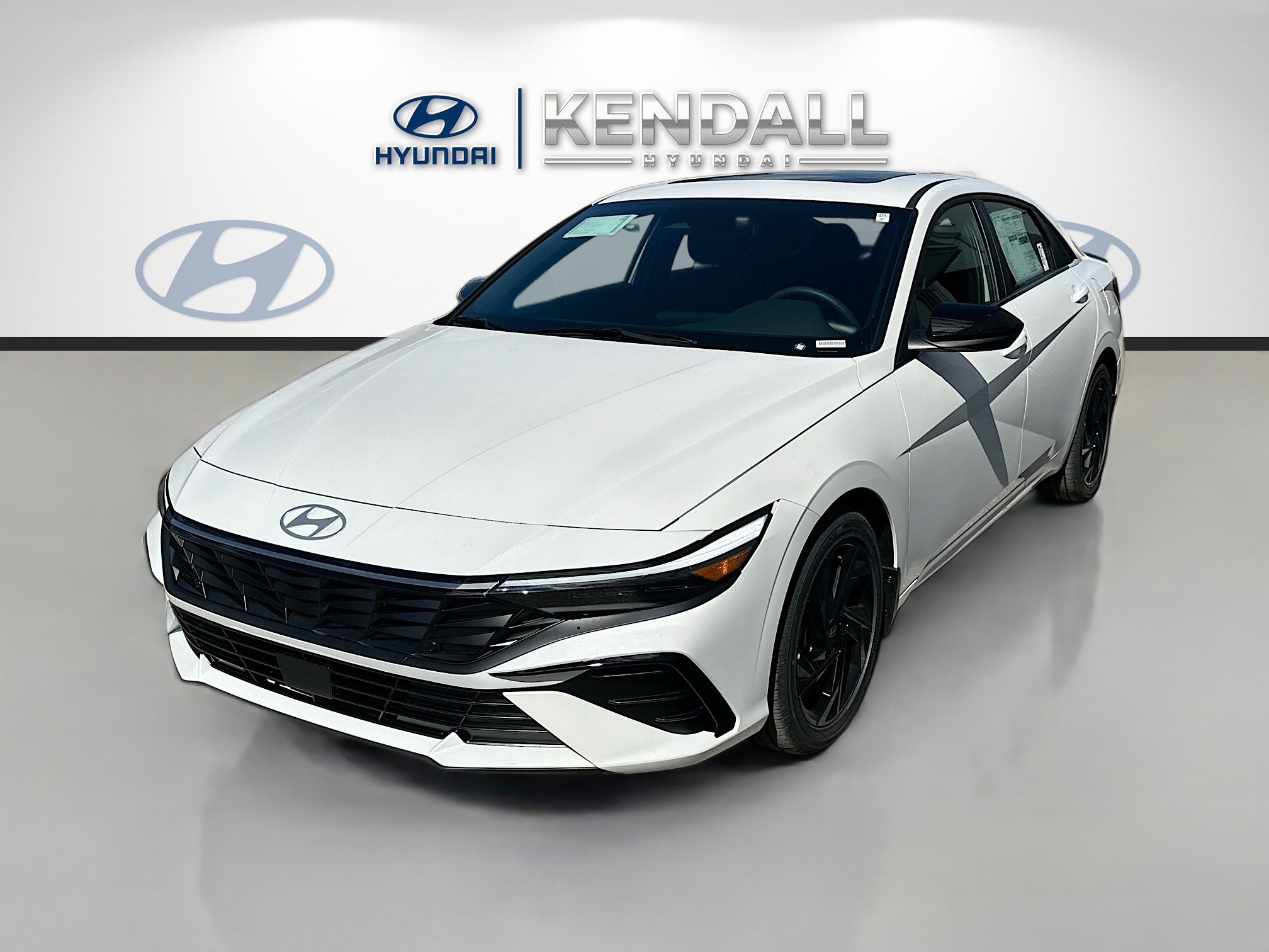 2026 Hyundai Elantra SEL Sport photo 3