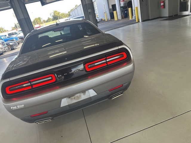 2018 Dodge Challenger SXT photo 6