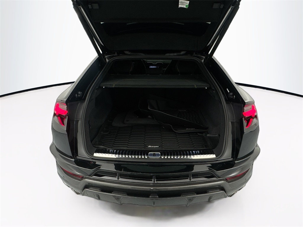 2024 Lamborghini Urus Performante photo 23