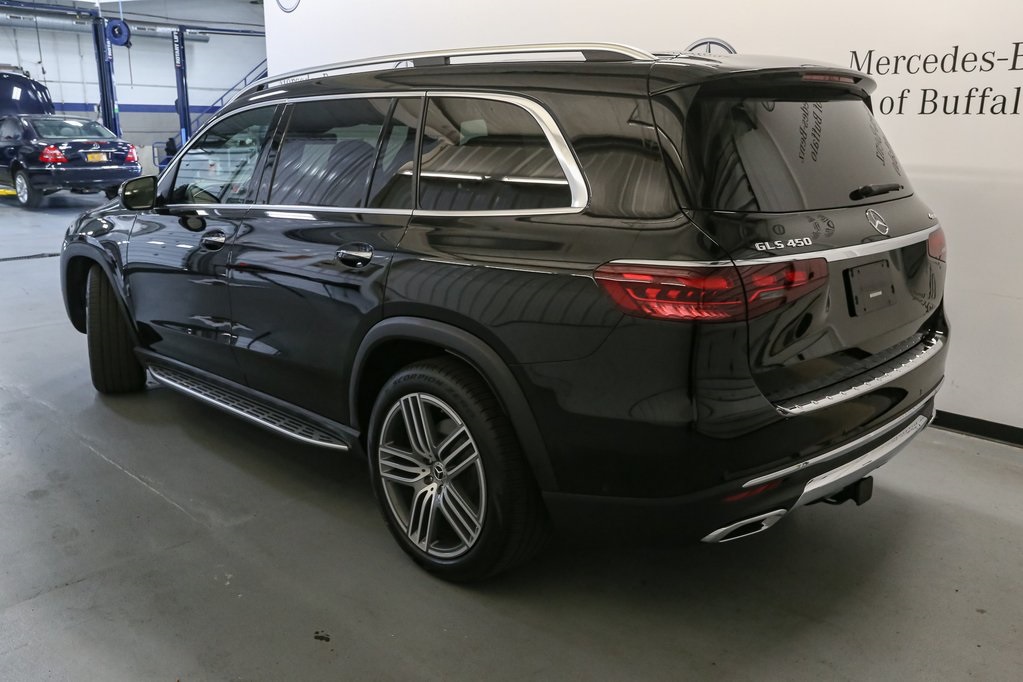 2025 Mercedes Benz GLS 450 4MATIC photo 7