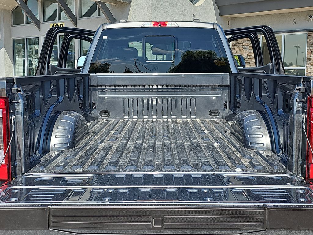2026 Ford F-350 photo 12