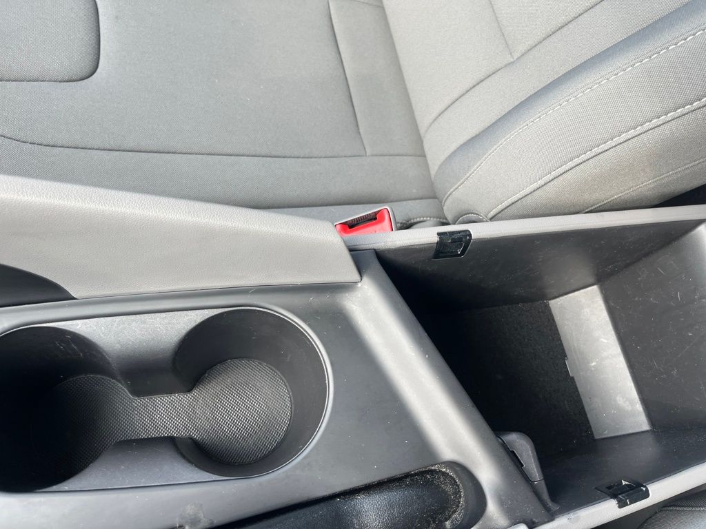 2024 Hyundai Elantra SEL photo 15