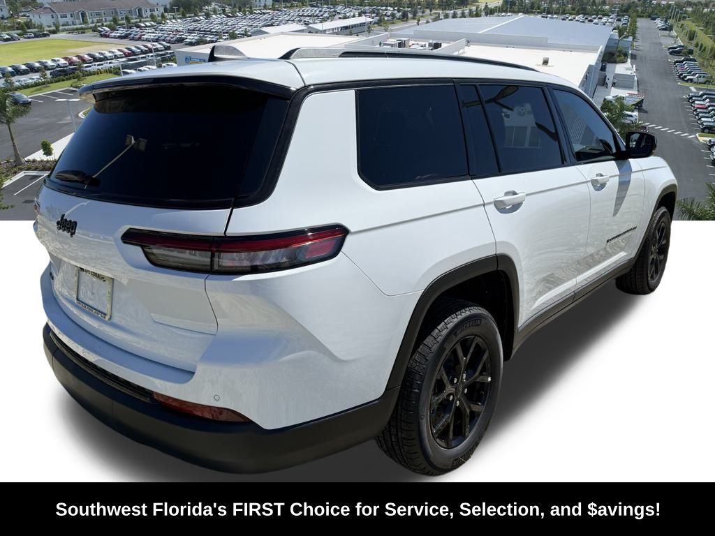 2025 Jeep Grand Cherokee Altitude X photo 2