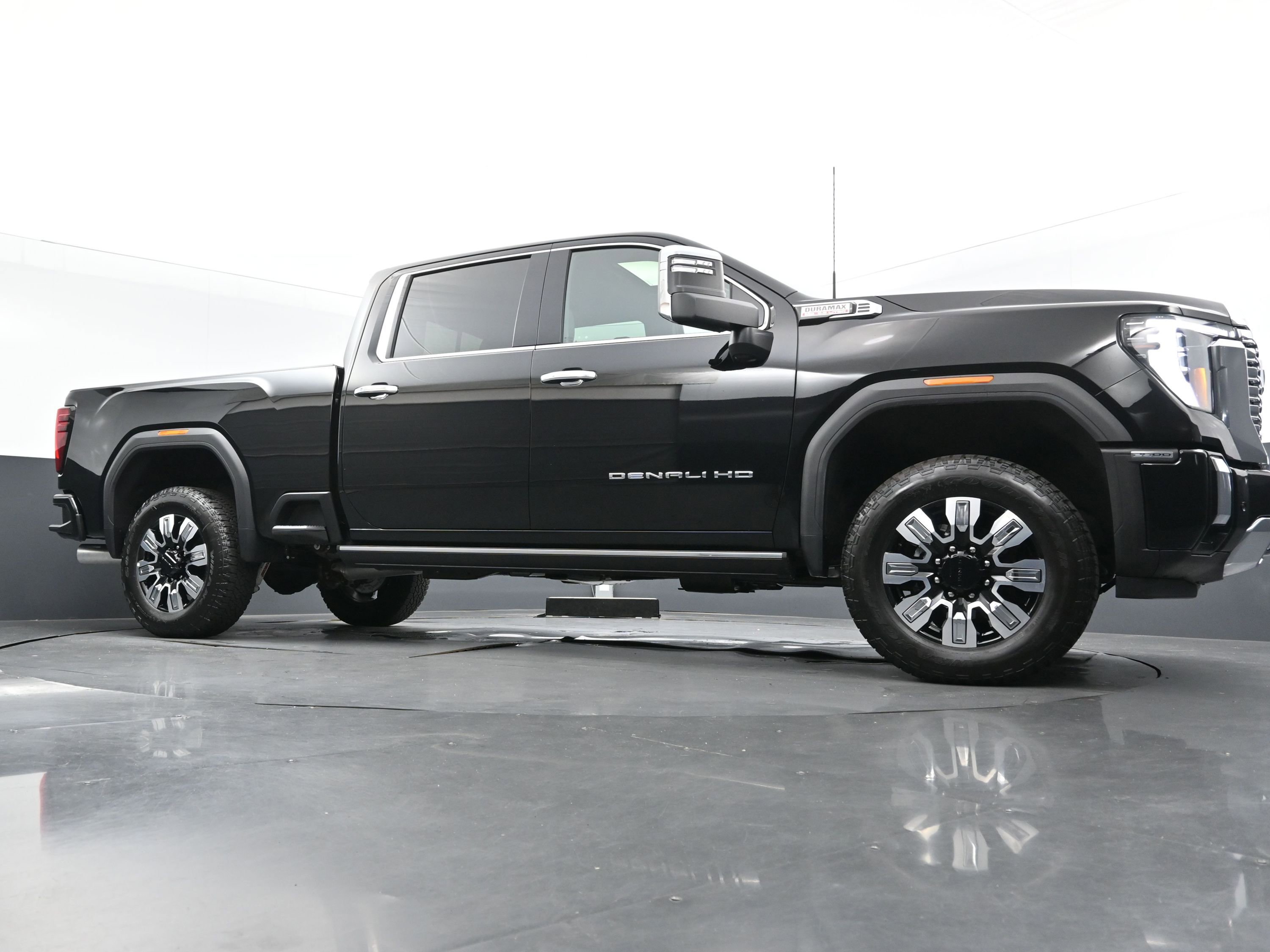 2024 Gmc Sierra 2500 HD Denali photo 46