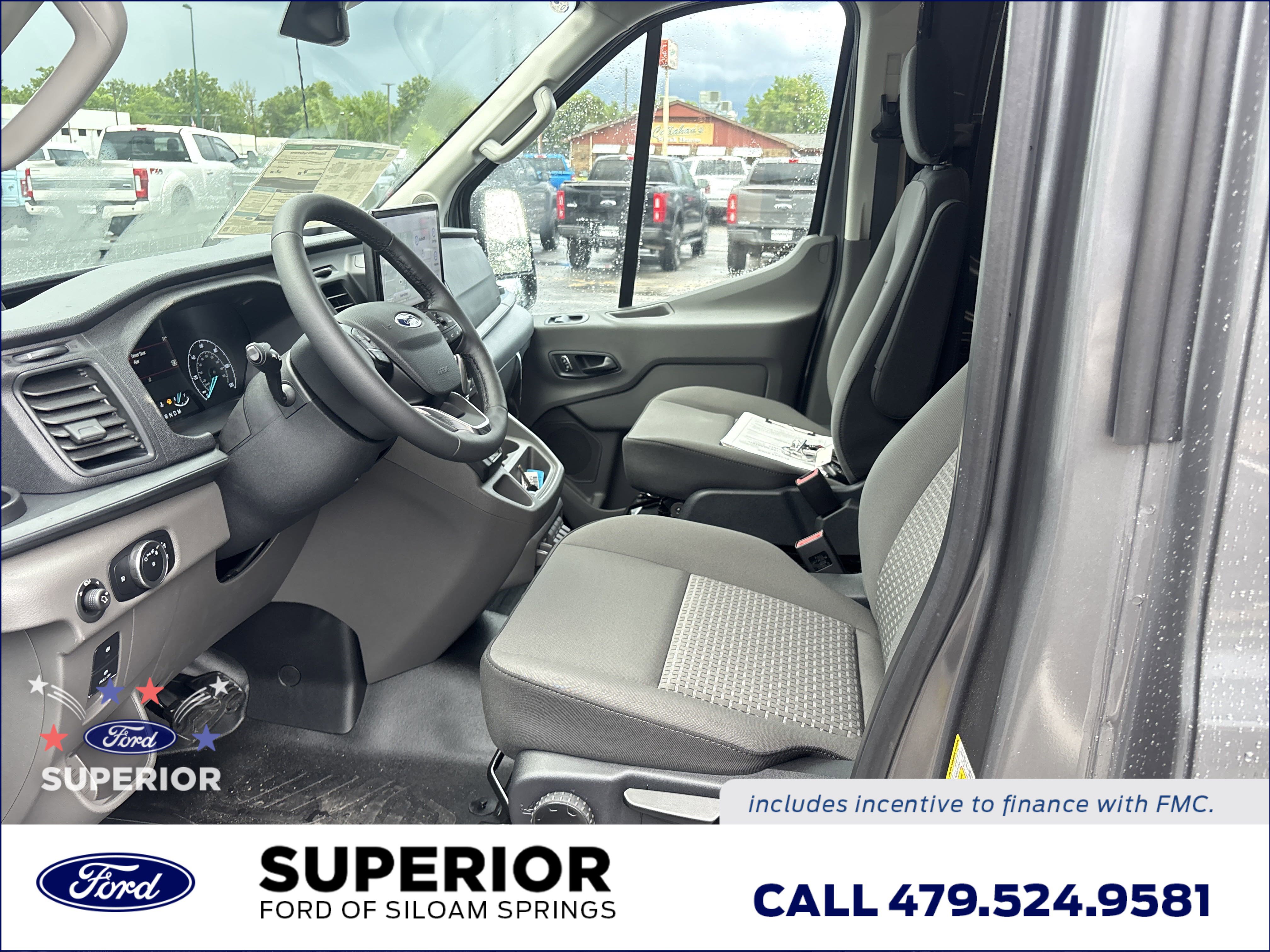 2025 Ford Transit Cargo Van photo 4