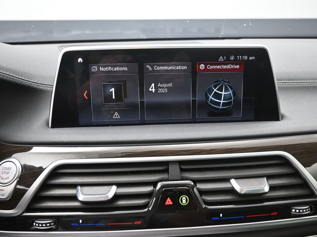 2019 Bmw 740i Sedan photo 3