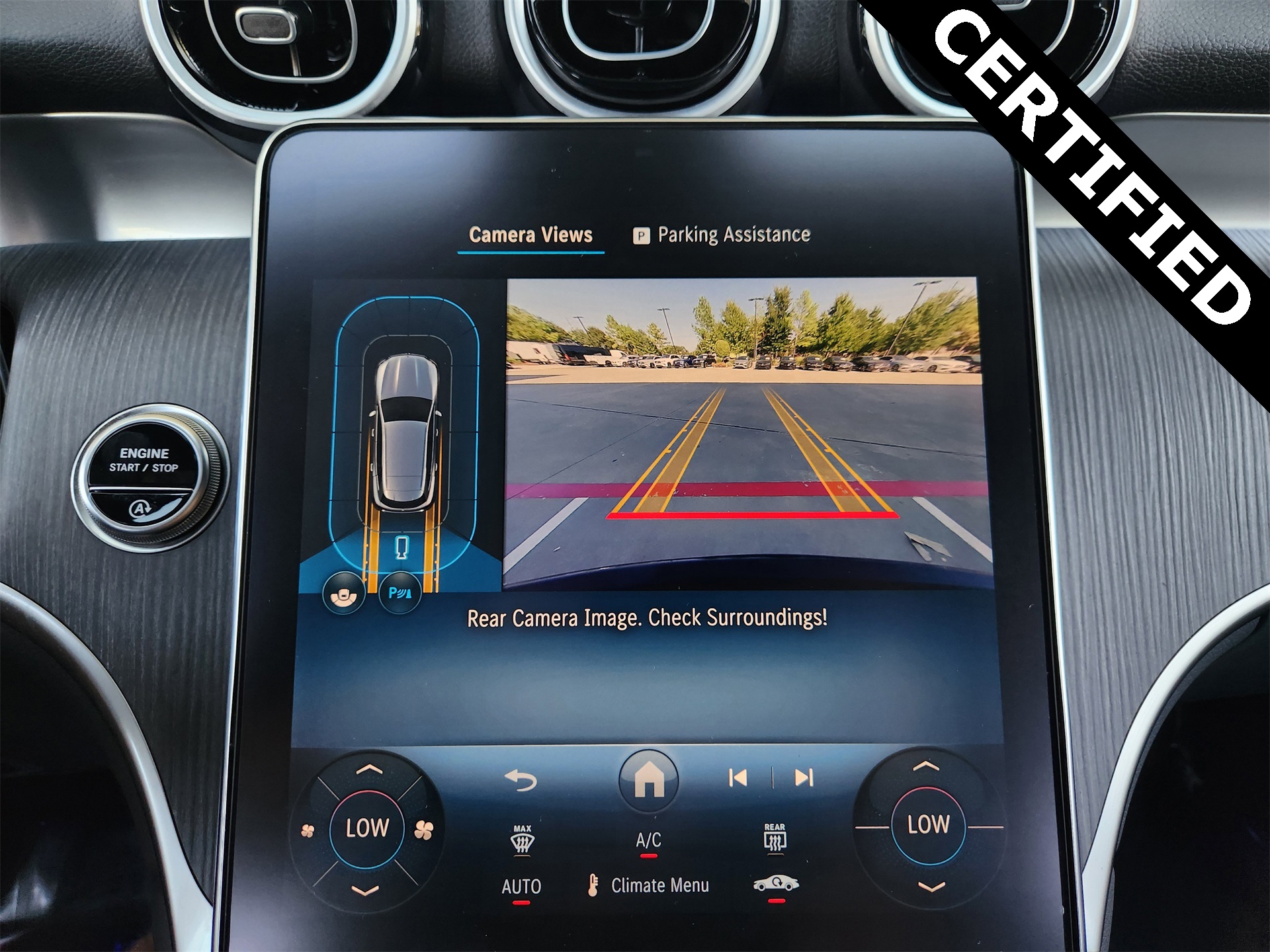2025 Mercedes Benz GLC 300 photo 14