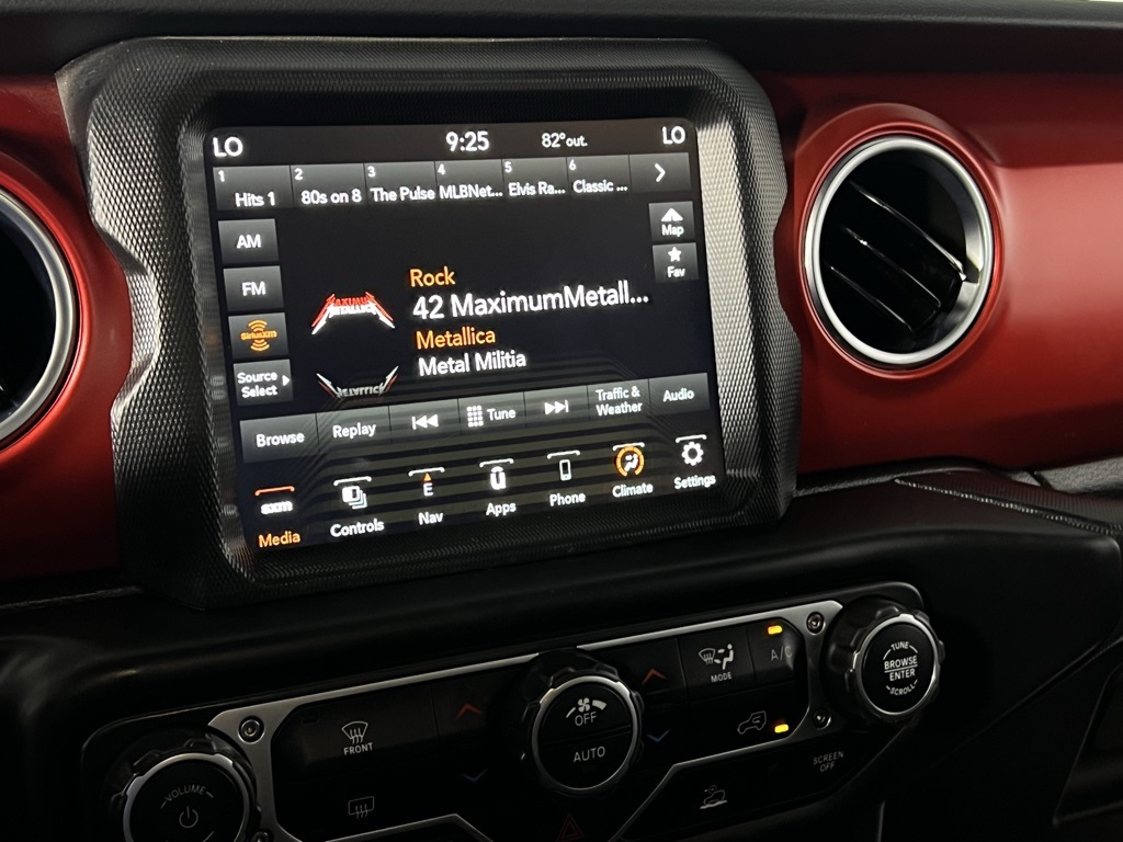 2023 Jeep Wrangler Rubicon photo 15