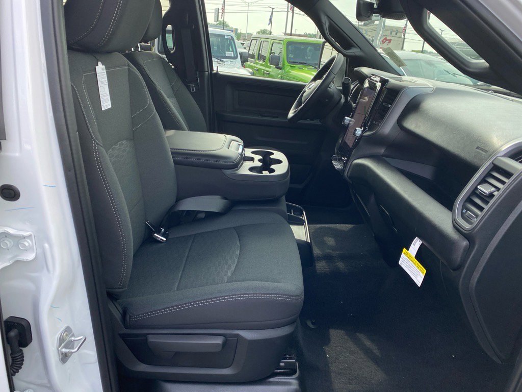 2025 Ram 2500 Tradesman photo 15