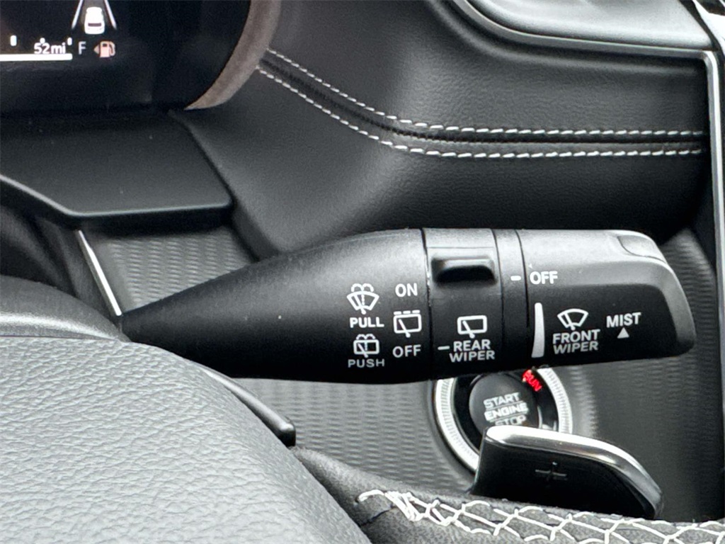 2025 Jeep Grand Cherokee Laredo photo 23