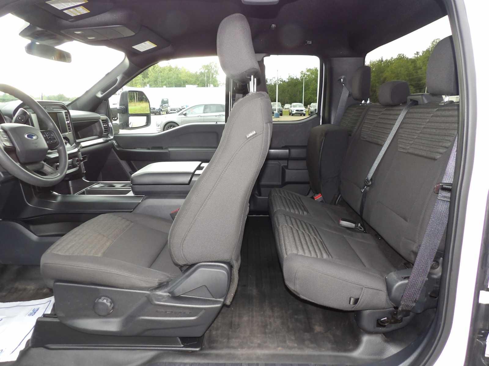 2022 Ford F-150 XL photo 12