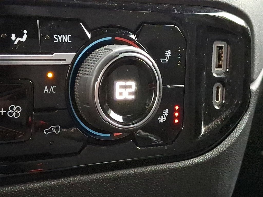 2022 Chevrolet Silverado 1500 LT photo 25