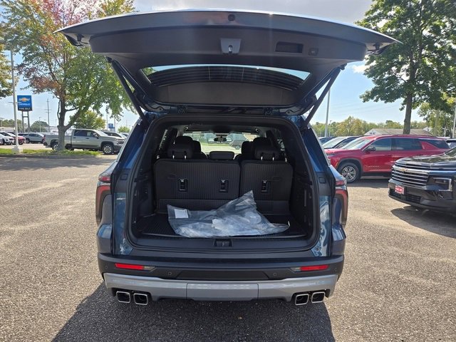 2026 Chevrolet Traverse photo 3