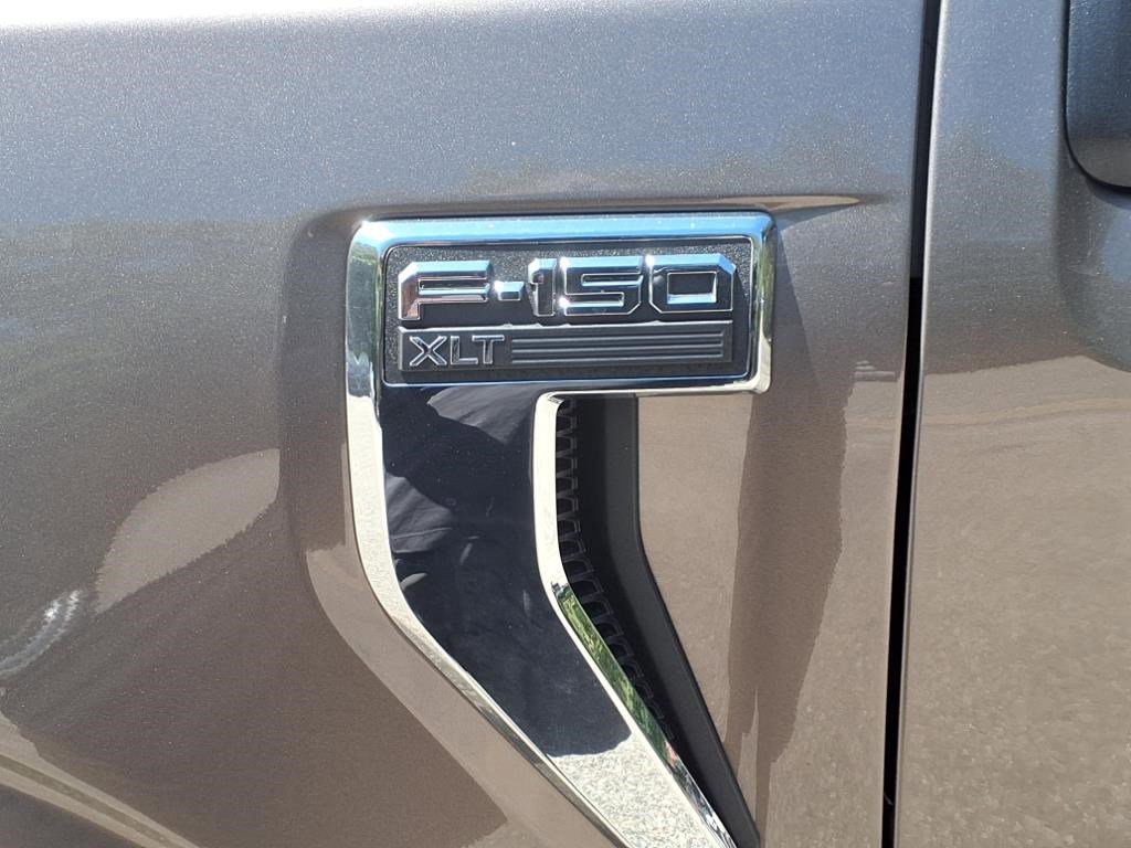 2022 Ford F-150 XLT photo 3