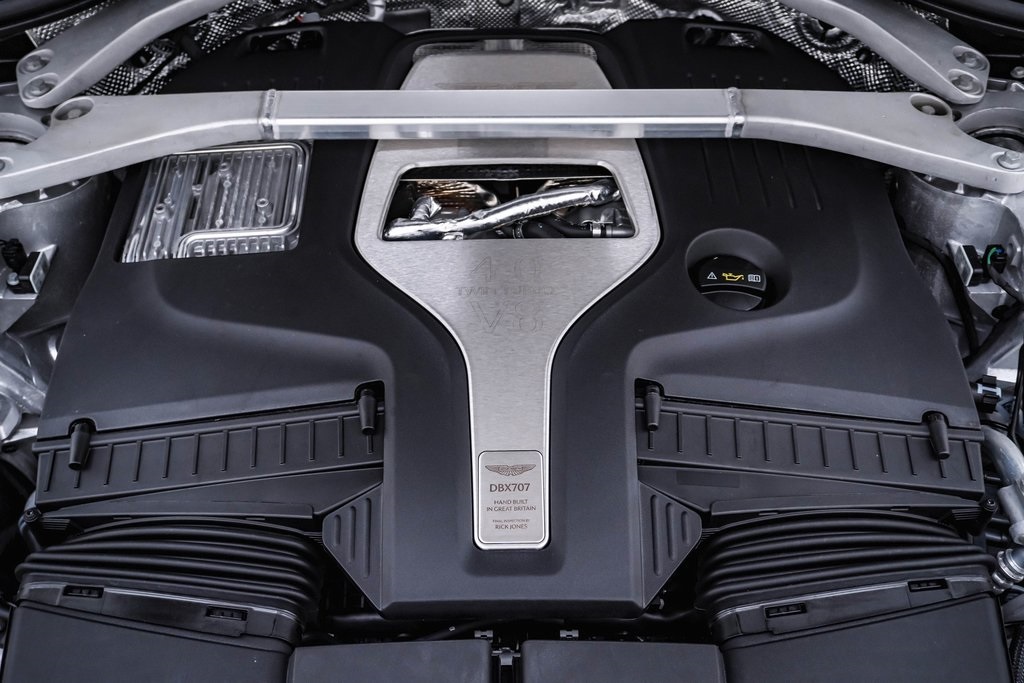 2025 Aston Martin DBX AM8 DBX707 photo 32
