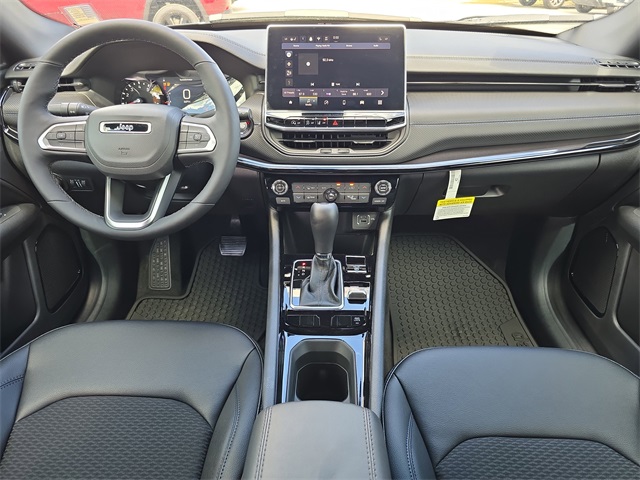 2025 Jeep Compass Latitude photo 5