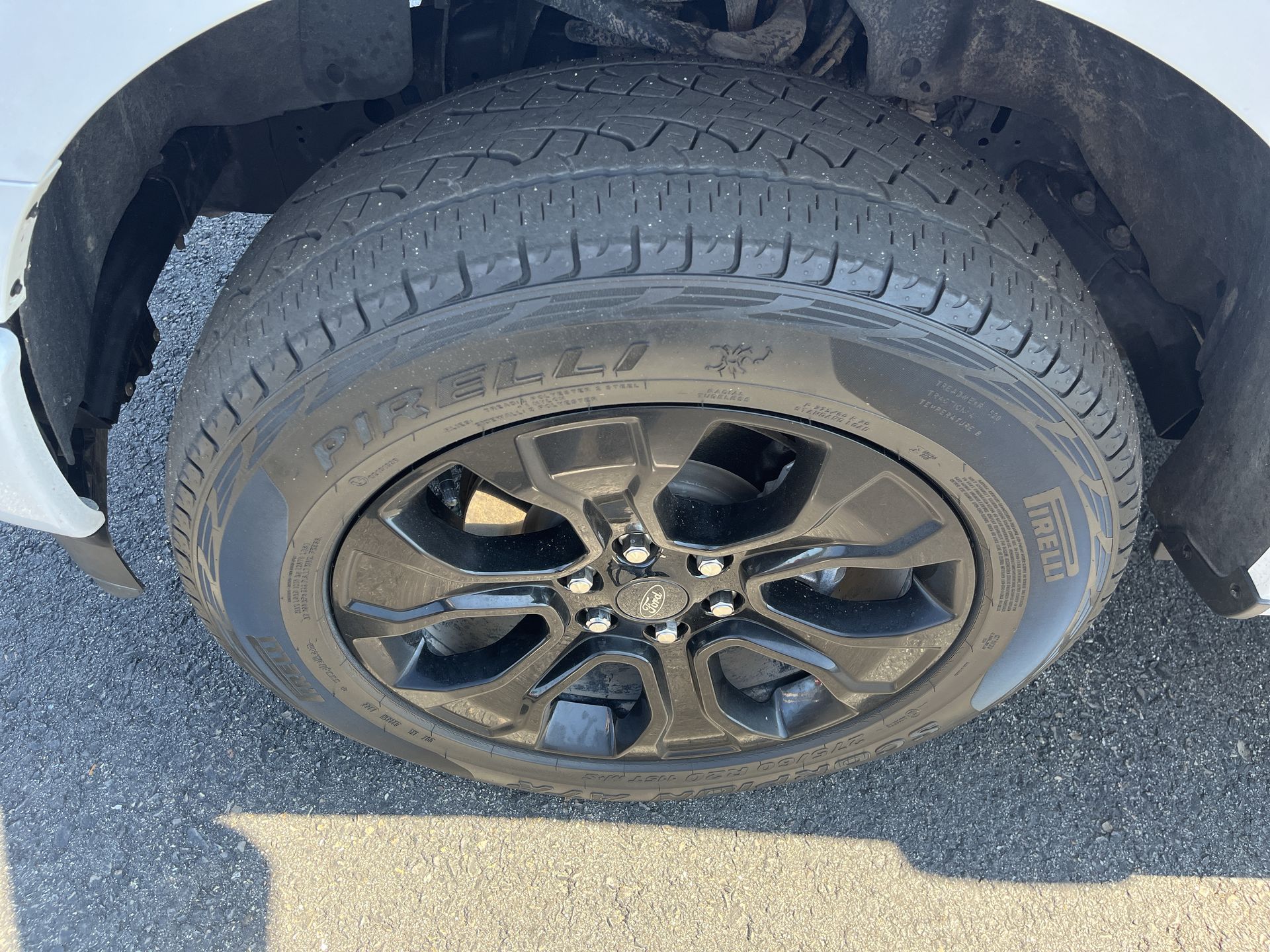 2022 Ford F-150 XLT photo 2