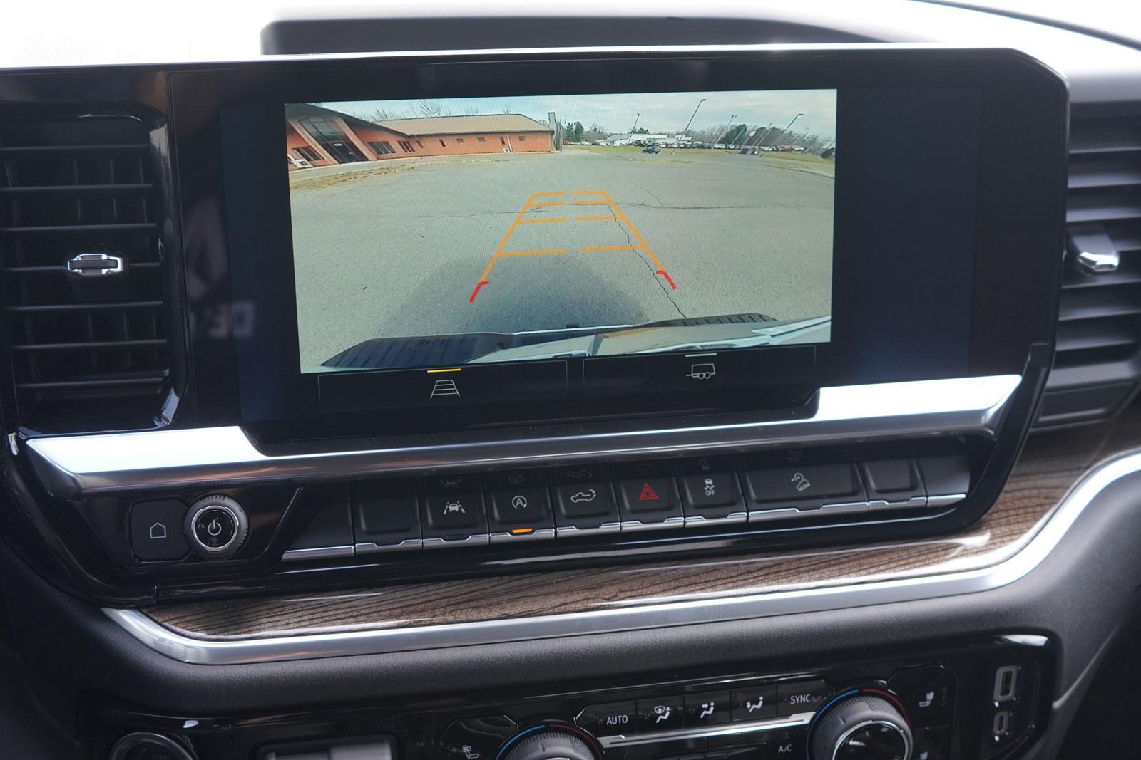 2025 Chevrolet Silverado 1500 LT photo 23