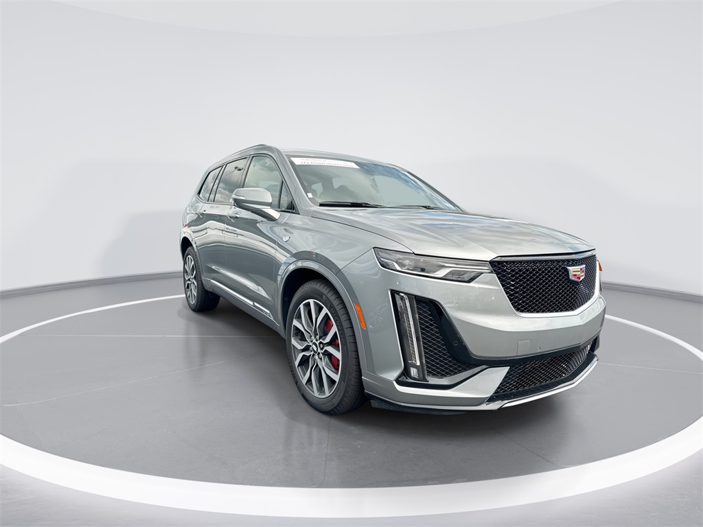 2024 Cadillac XT6 Sport photo 2