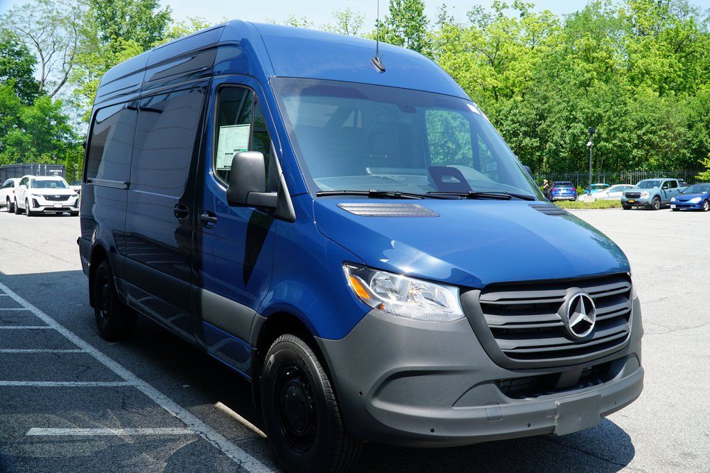 2025 Mercedes-Benz Sprinter Cargo Van Base's photo