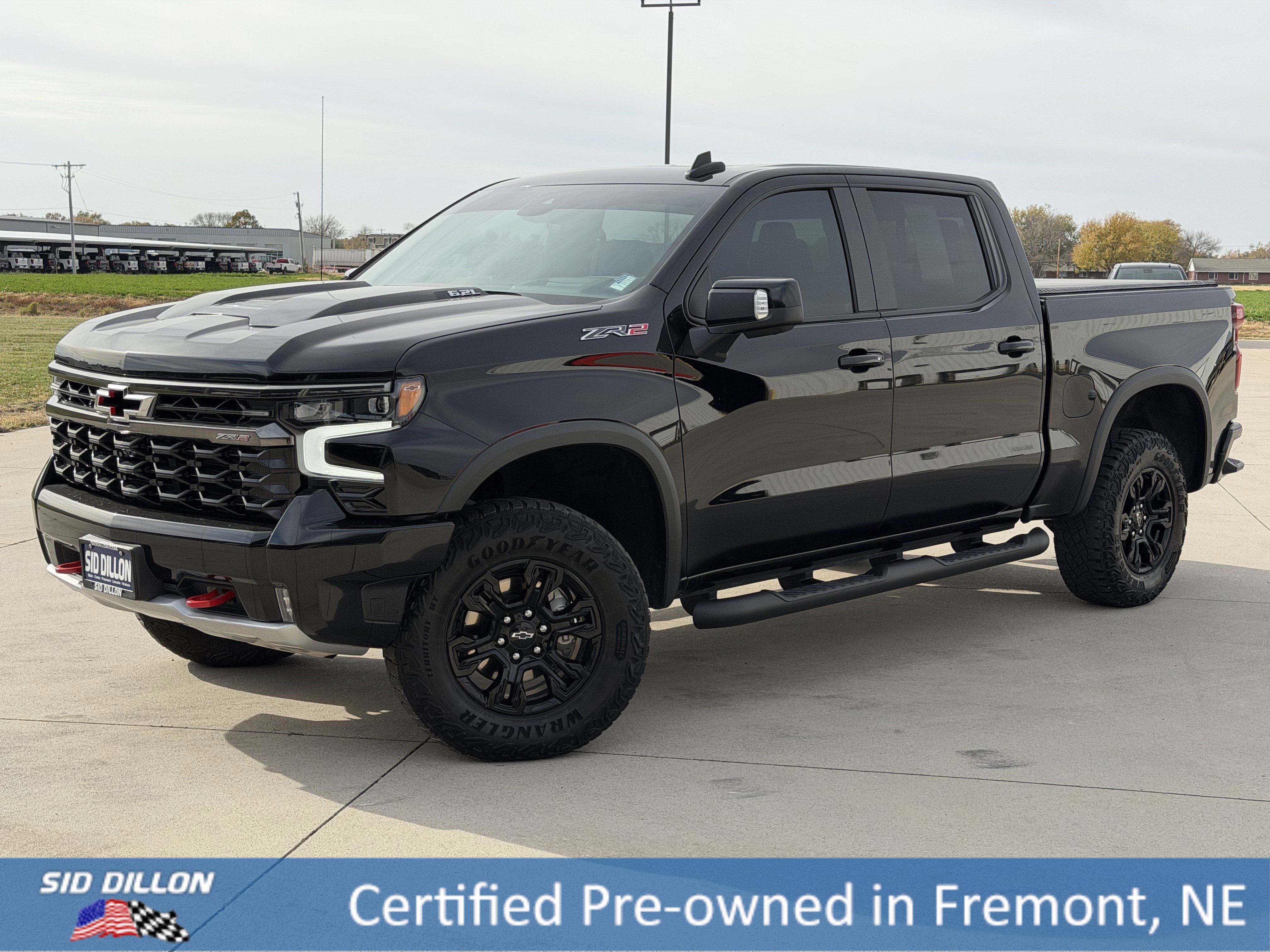 2023 Chevrolet Silverado 1500 ZR2's photo