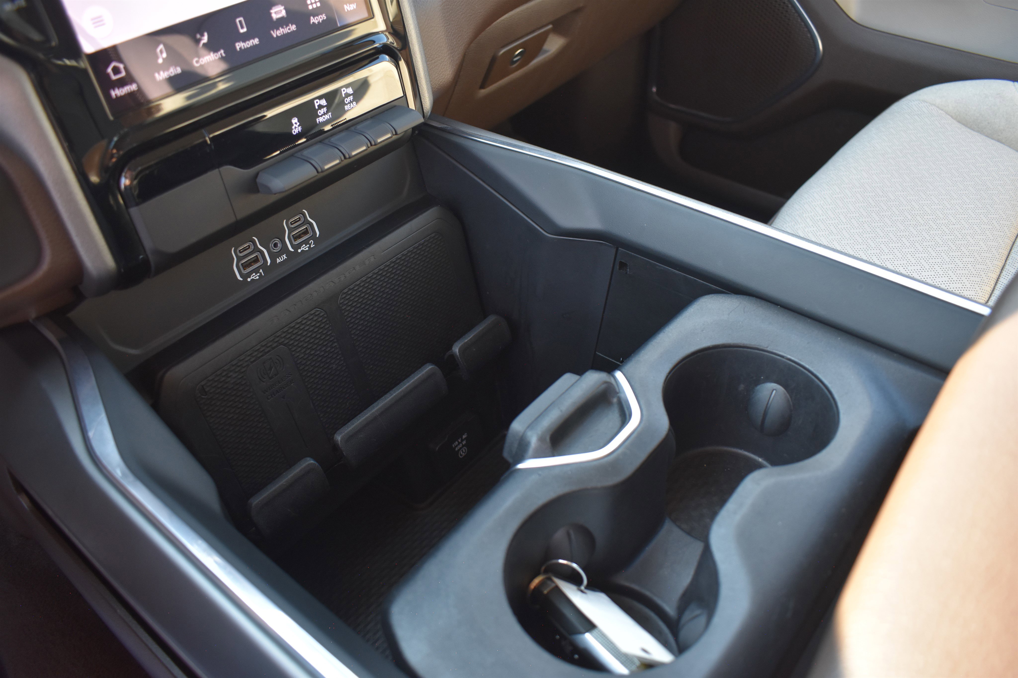 2025 Ram 1500 Laramie photo 17