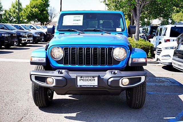 New 2025 Hydro Blue Pearl-Coat Exterior Paint Jeep Sport S image 5