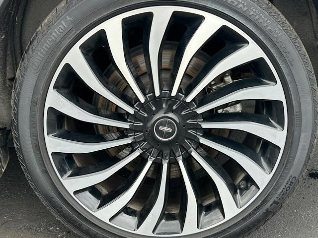 2023 Lincoln Nautilus Black Label photo 40