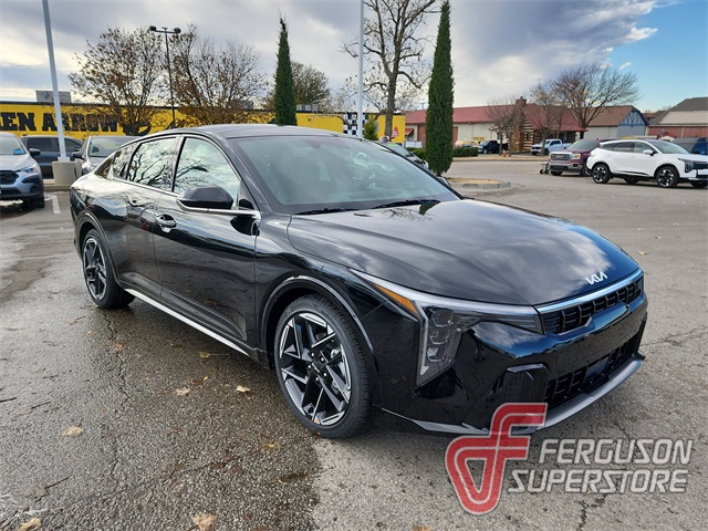 2026 Kia K4 GT-Line's photo