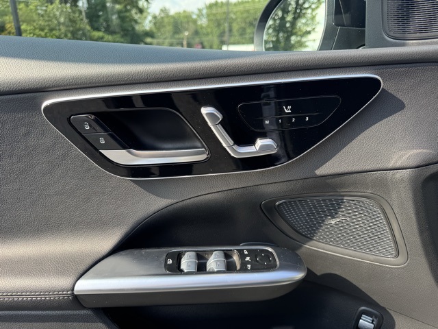 2025 Mercedes Benz C 300 4MATIC photo 20