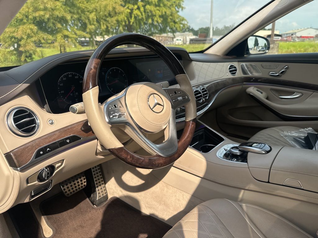 2018 Mercedes Benz S 560 photo 2