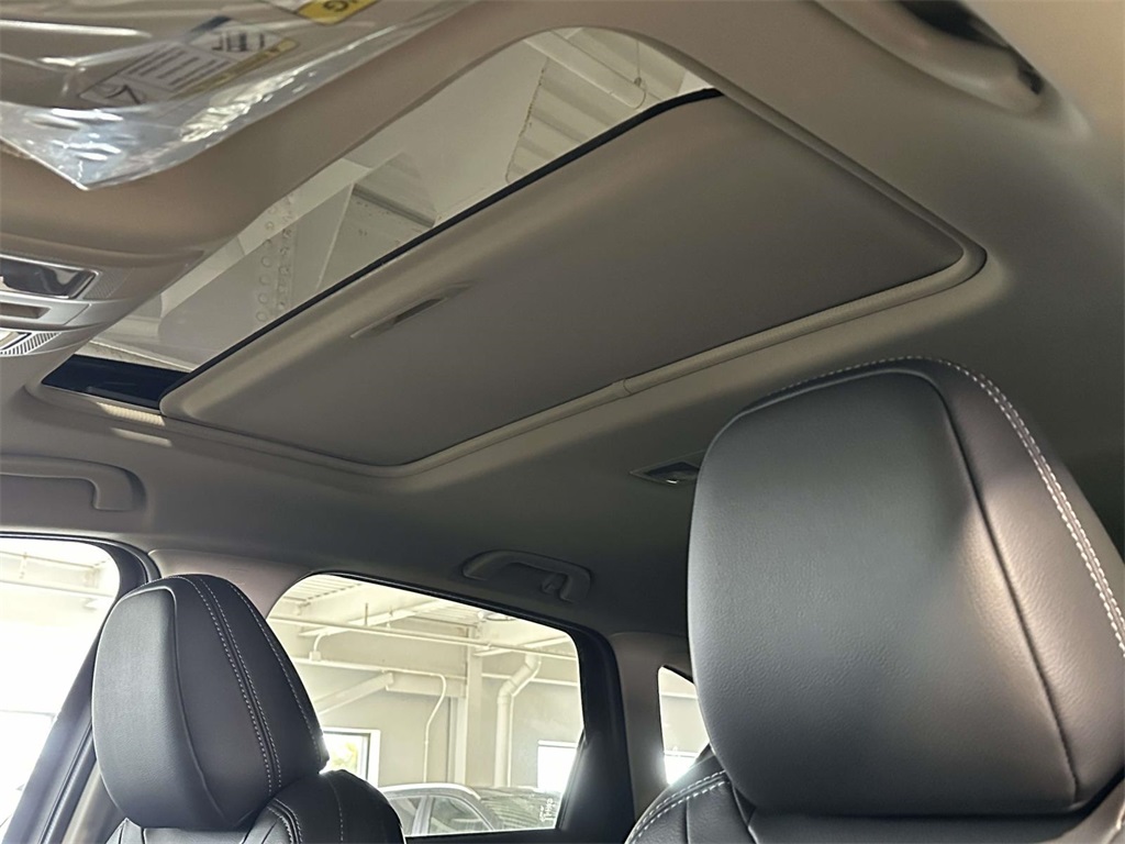 2025 Mazda CX-5 2.5 S Preferred photo 3