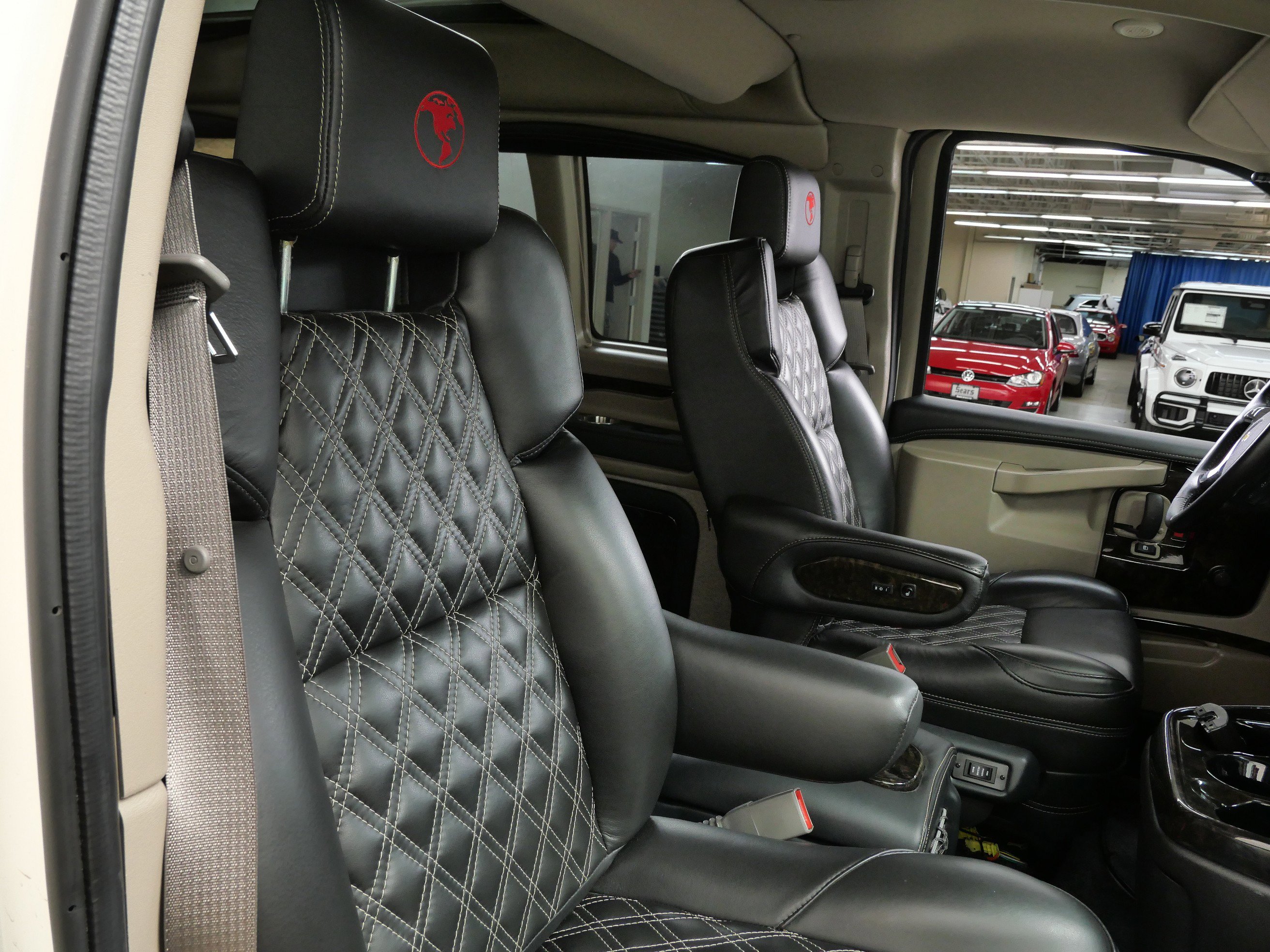 2023 Chevrolet Express Cargo Van photo 13