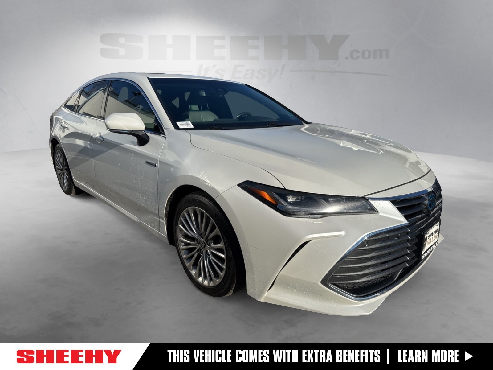 2021 Toyota Avalon Base's photo