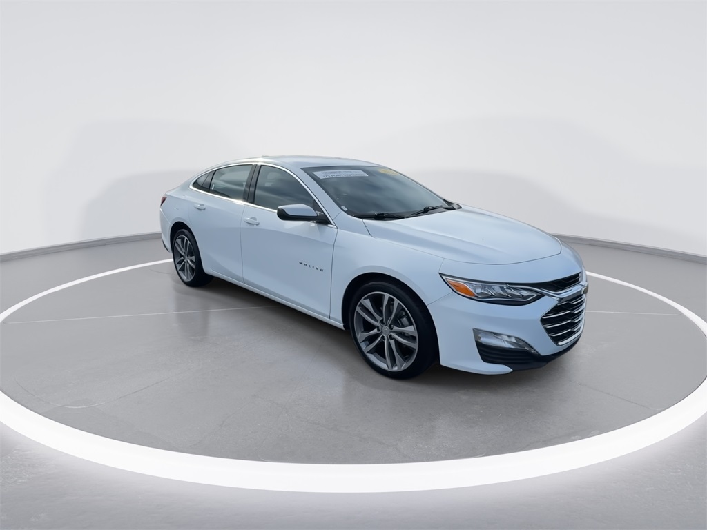 2024 Chevrolet Malibu Premier 2LT photo 2