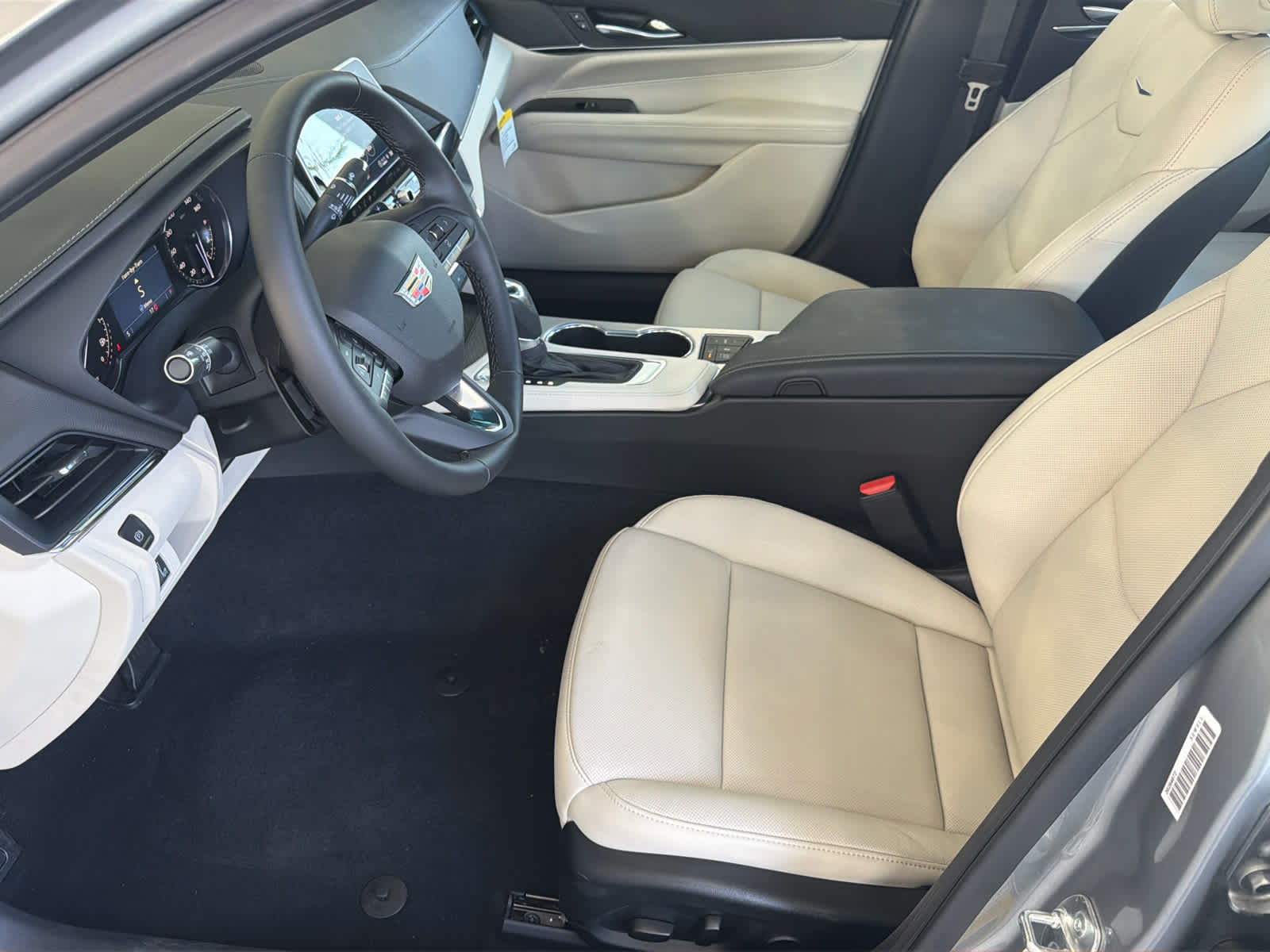 2025 Cadillac CT4 Premium Luxury photo 4