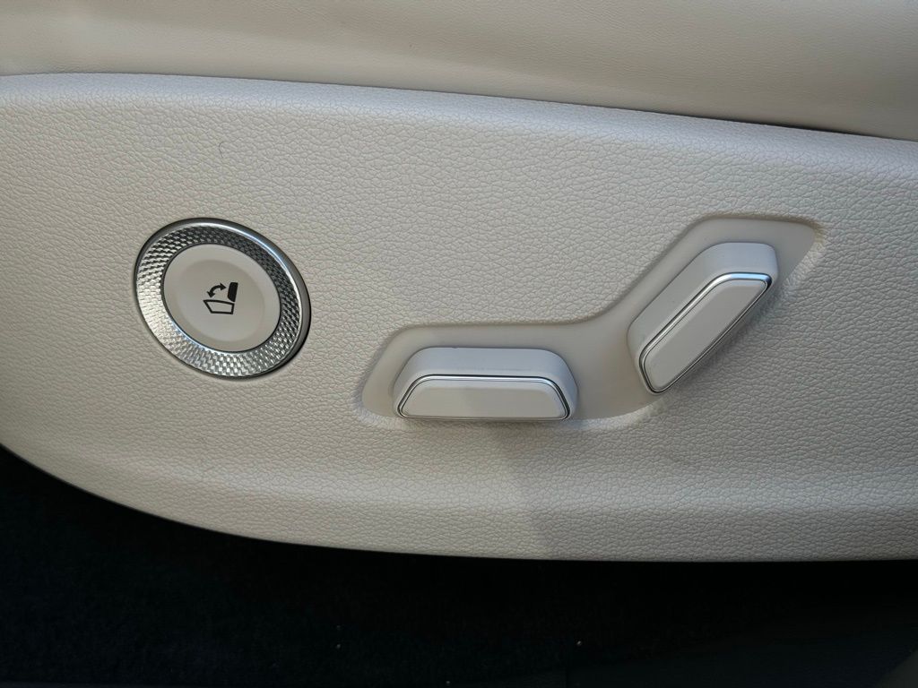 2025 Genesis GV80 3.5T Prestige photo 20