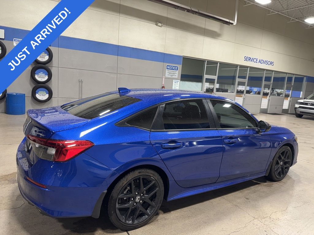 2023 Honda Civic Sport photo 3