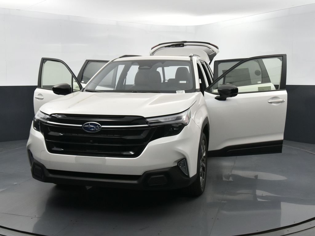 2025 Subaru Forester Touring photo 34