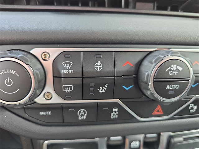 2025 Jeep Gladiator Mojave photo 17