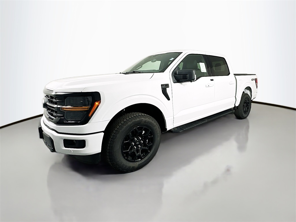 2025 Ford F-150 XLT photo 3